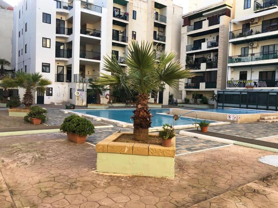 Top Floor Apt With Common Pool Close To All Amenities St. Paul's Bay Dış mekan fotoğraf