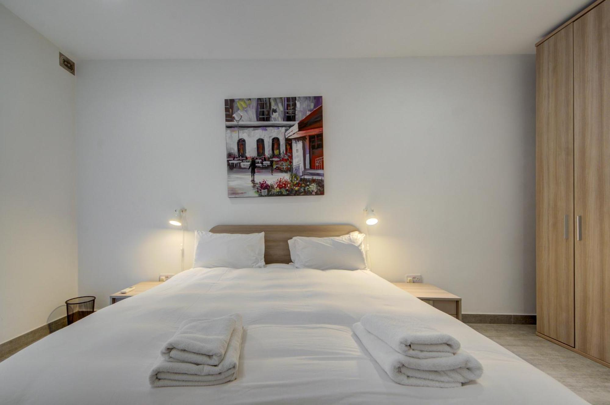 Top Floor Apt With Common Pool Close To All Amenities St. Paul's Bay Dış mekan fotoğraf