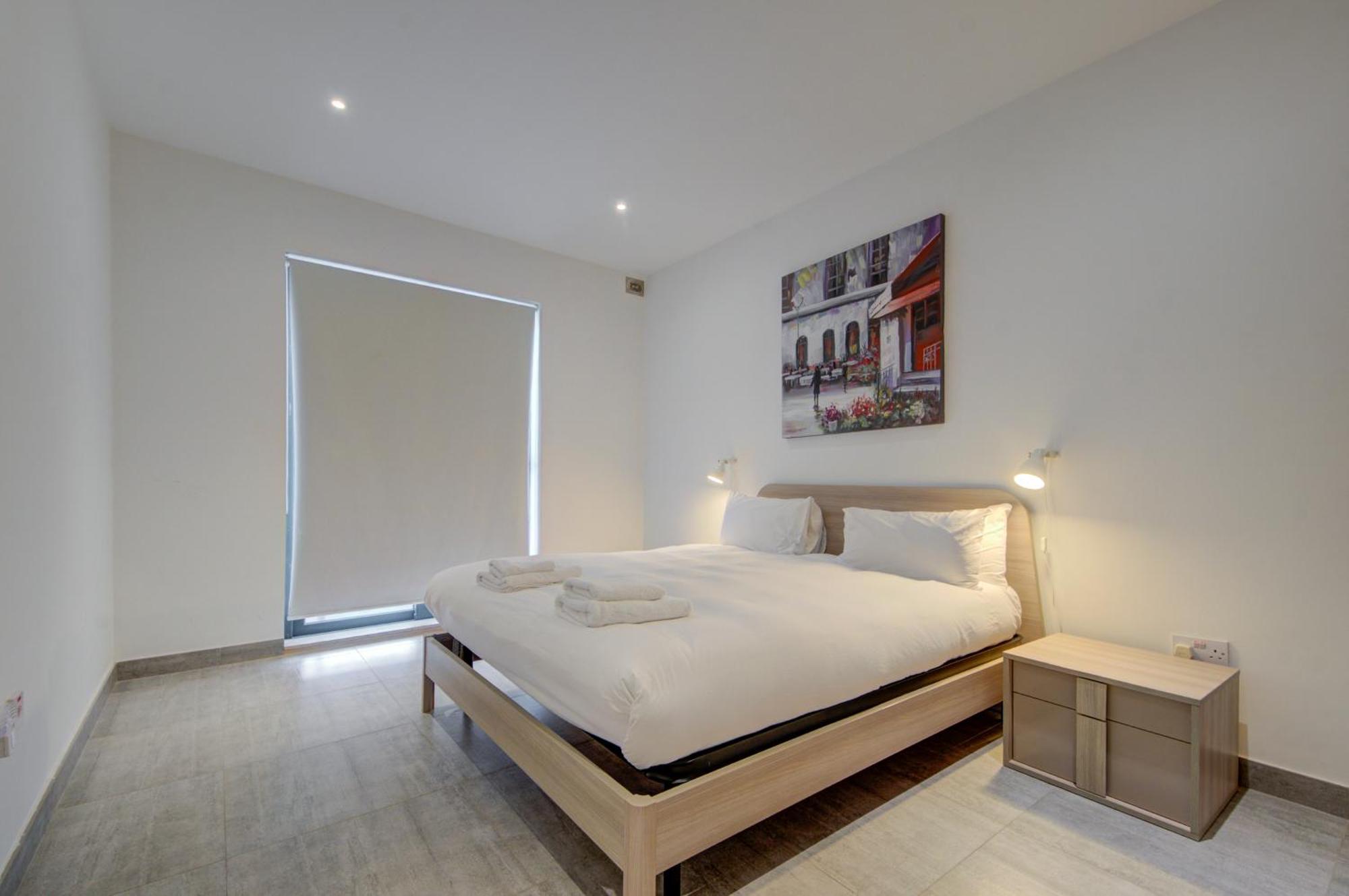 Top Floor Apt With Common Pool Close To All Amenities St. Paul's Bay Dış mekan fotoğraf