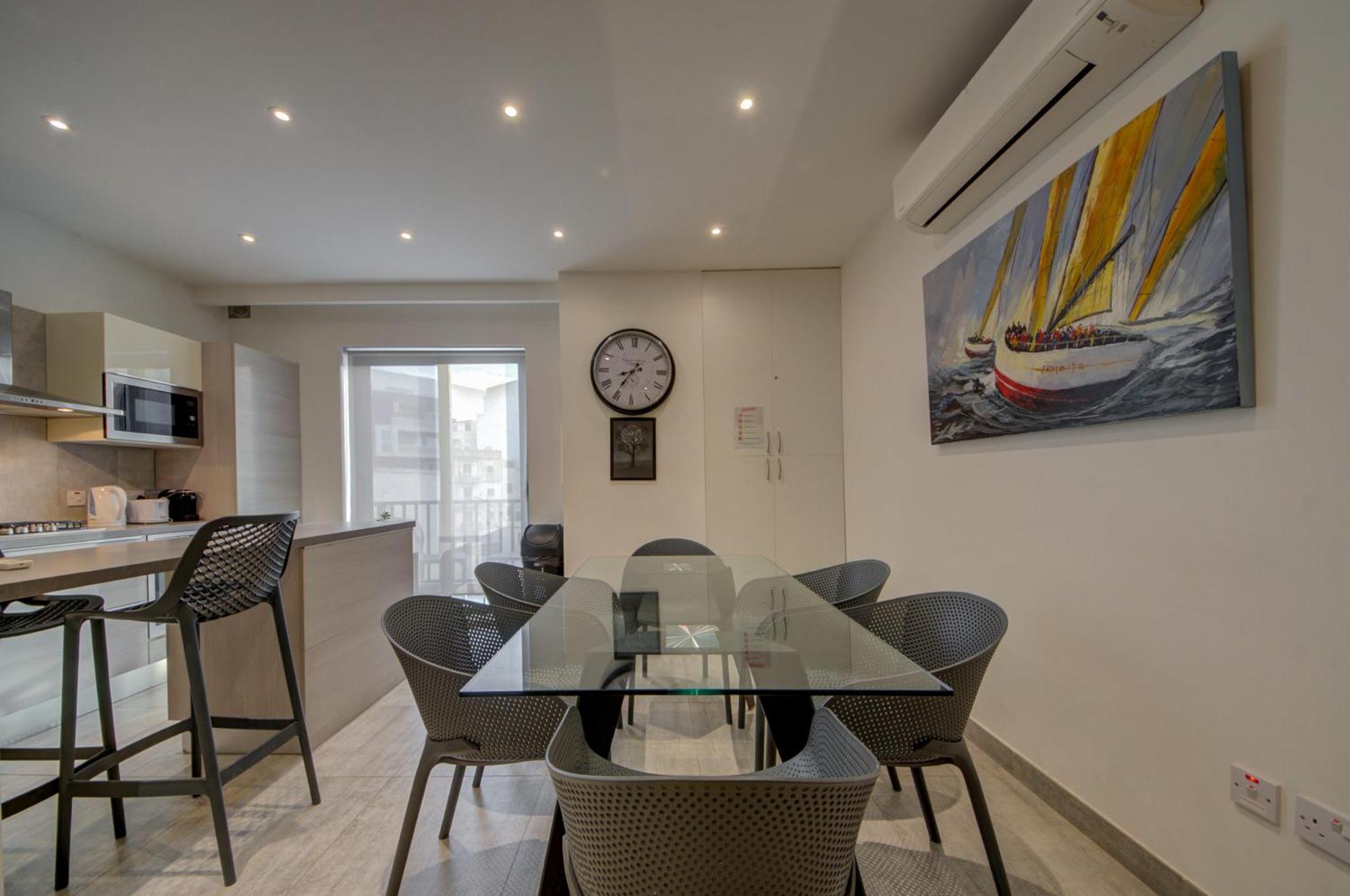 Top Floor Apt With Common Pool Close To All Amenities St. Paul's Bay Dış mekan fotoğraf